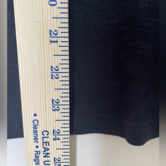 Talbots Embroidered Elephants Short Sleeve Crew Neck T-Shirt Size Medium Petite - Picture 7 of 9